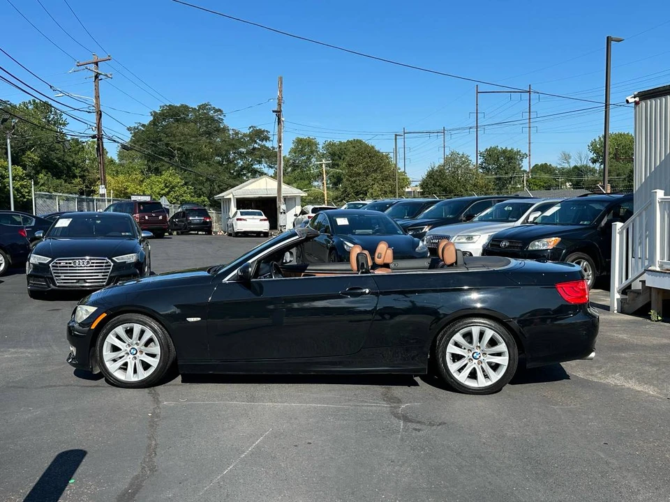 2011 BMW E93 3 Series Convertible - Image 8 of 18