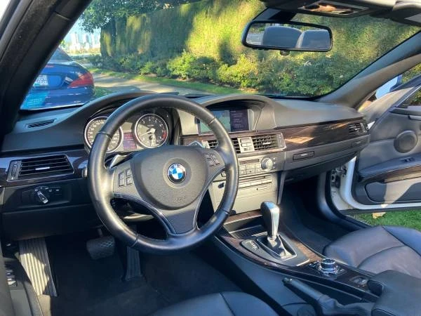 2011 BMW E93 3 Series Convertible - Image 18 of 21