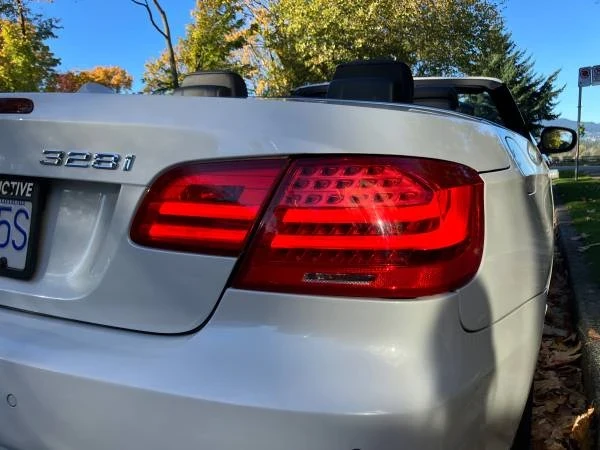 2011 BMW E93 3 Series Convertible - Image 8 of 21