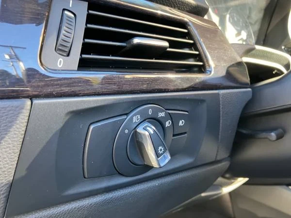 2011 BMW E93 3 Series Convertible - Image 21 of 21