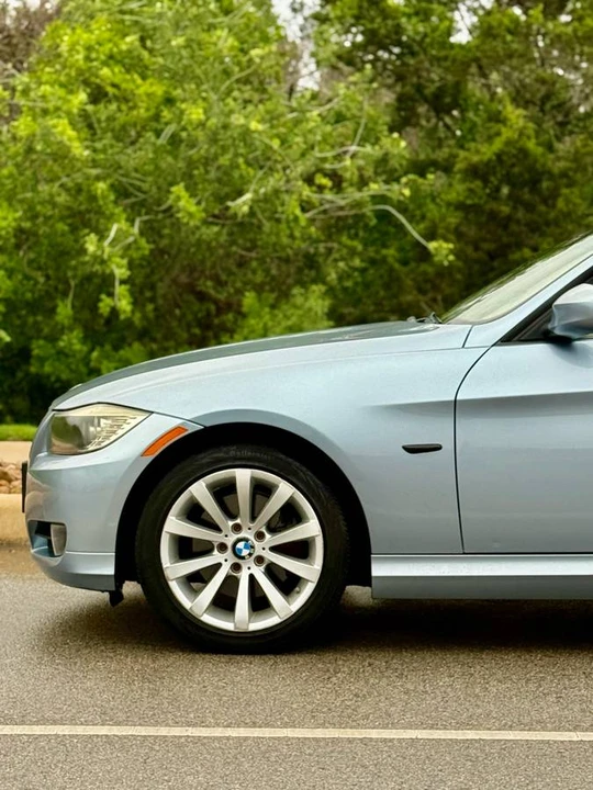 2011 BMW E90 3 Series Sedan - Image 7 of 20