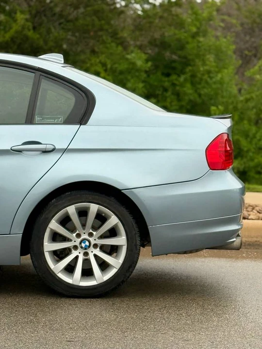 2011 BMW E90 3 Series Sedan - Image 8 of 20