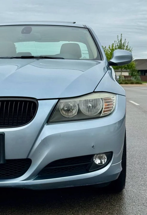 2011 BMW E90 3 Series Sedan - Image 4 of 20