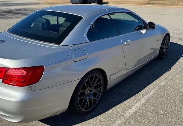 2011 BMW E93 3 Series Convertible - Image 9 of 14