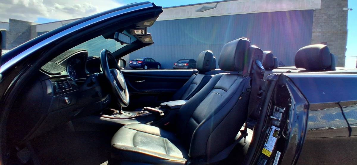2011 BMW E93 3 Series Convertible - Image 9 of 18