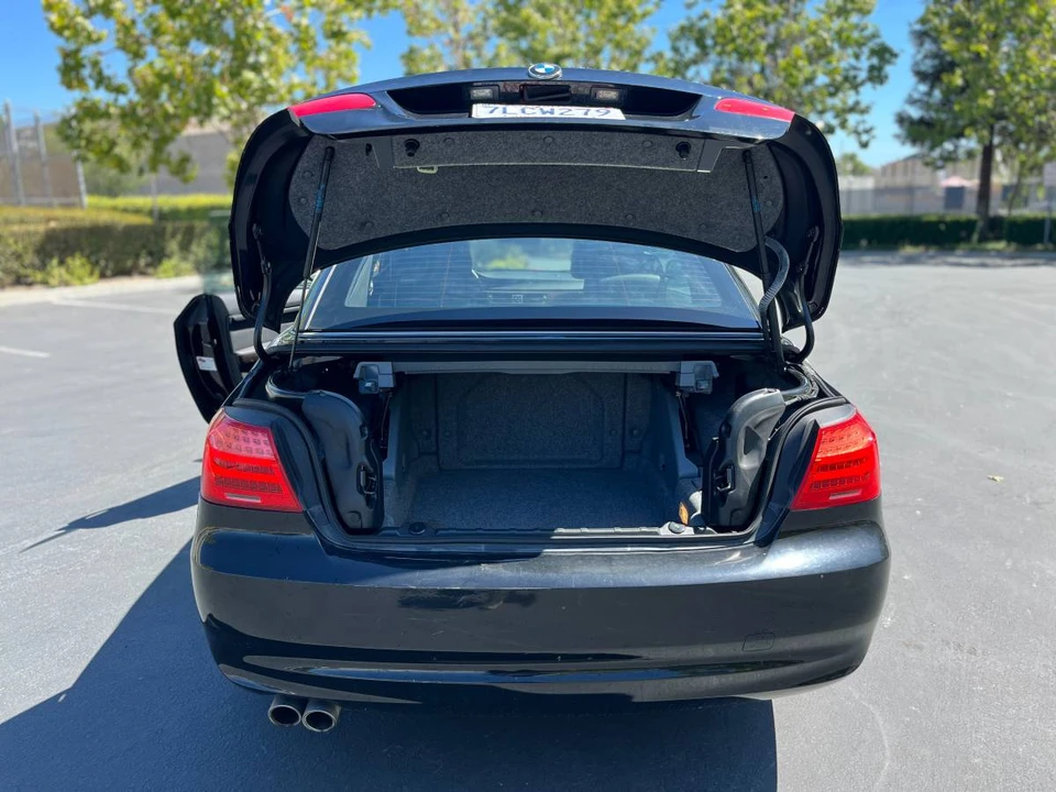 2011 BMW E93 3 Series Convertible - Image 7 of 22