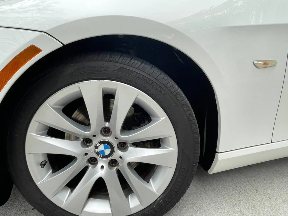 2011 BMW E93 3 Series Convertible - Image 7 of 24
