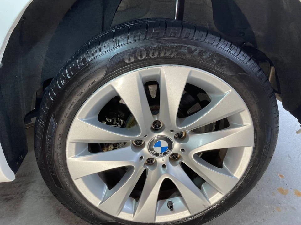 2011 BMW E93 3 Series Convertible - Image 8 of 24