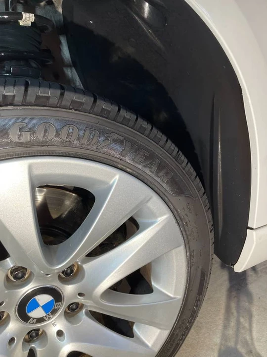 2011 BMW E93 3 Series Convertible - Image 11 of 24