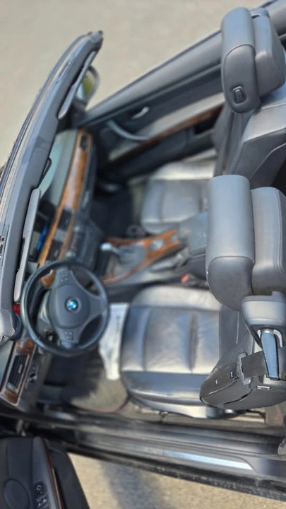 2011 BMW E93 3 Series Convertible - Image 10 of 20