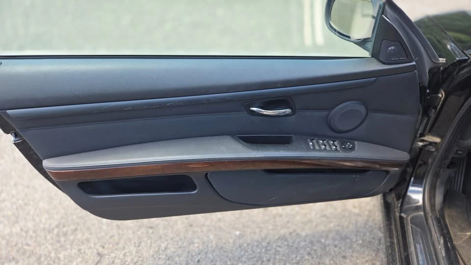 2011 BMW E93 3 Series Convertible - Image 12 of 20