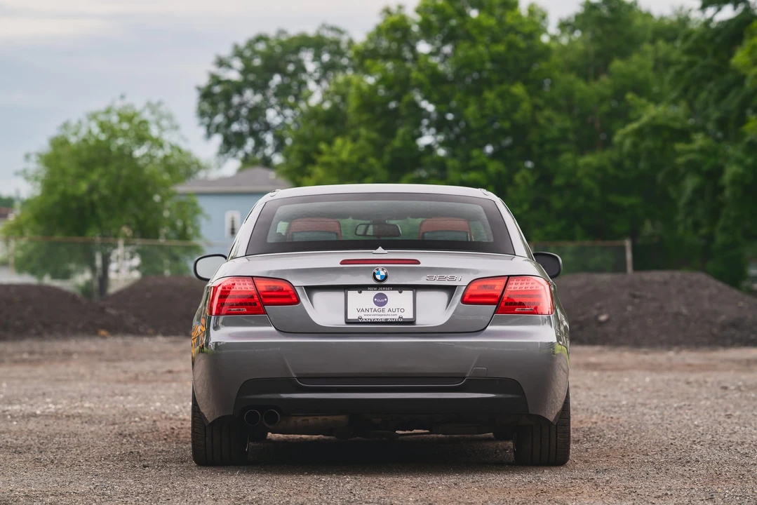 2011 BMW E93 3 Series Convertible - Image 15 of 31