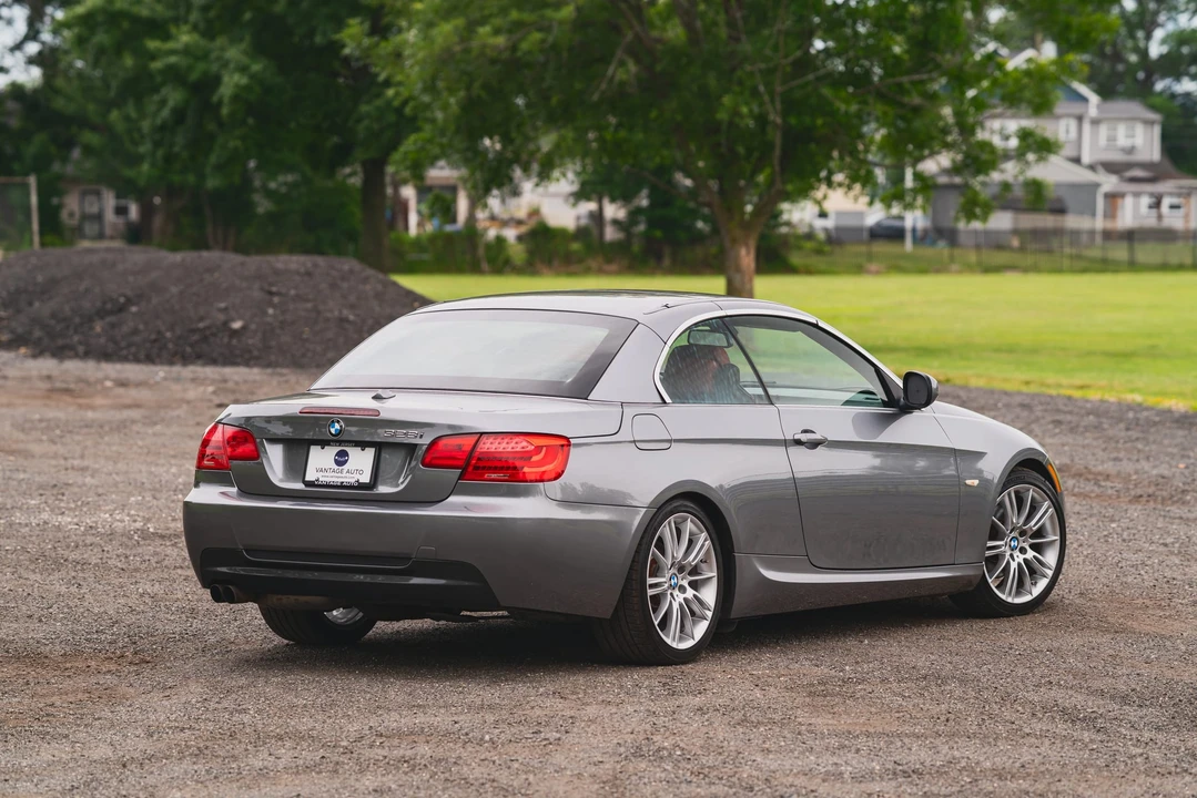 2011 BMW E93 3 Series Convertible - Image 17 of 31