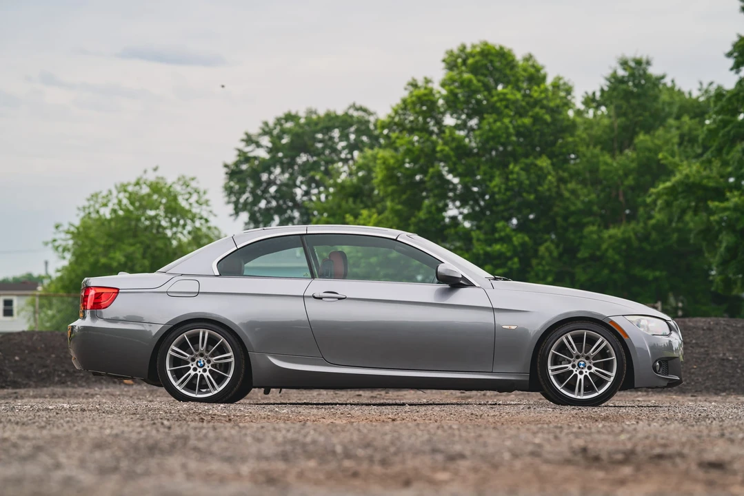 2011 BMW E93 3 Series Convertible - Image 20 of 31
