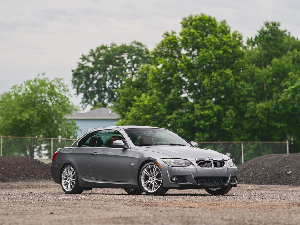 2011 BMW E93 3 Series Convertible - Image 22 of 31
