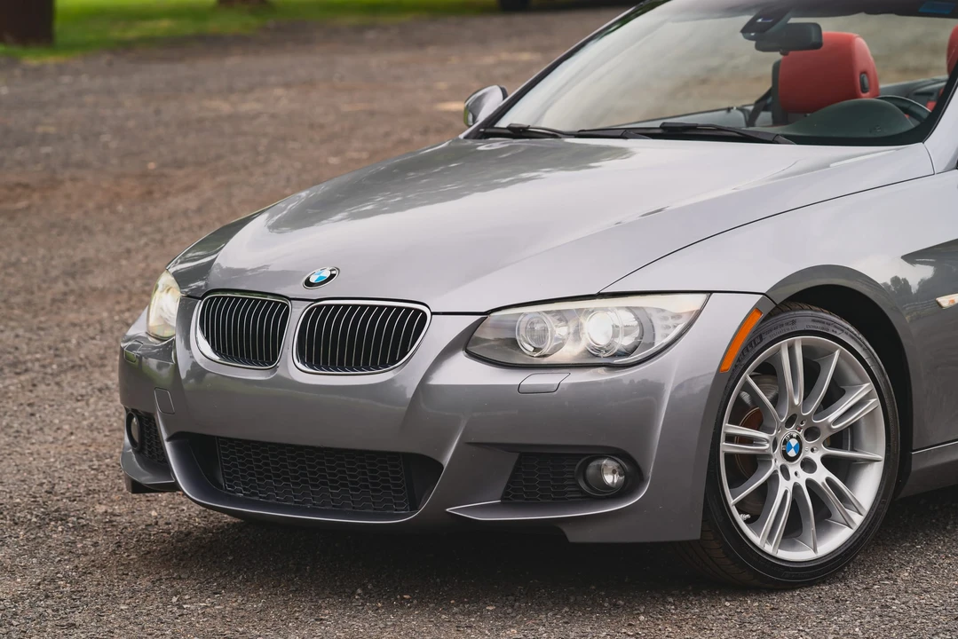 2011 BMW E93 3 Series Convertible - Image 28 of 31