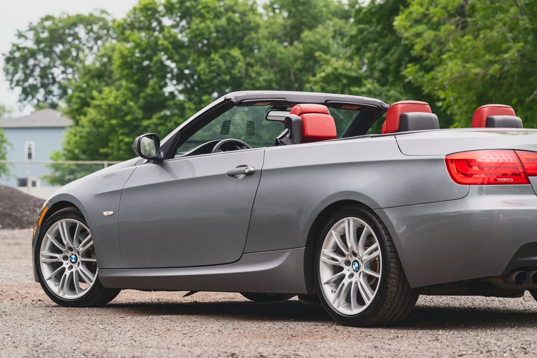 2011 BMW E93 3 Series Convertible - Image 30 of 31