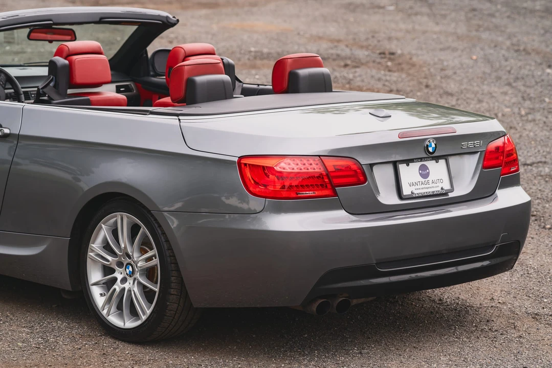 2011 BMW E93 3 Series Convertible - Image 31 of 31