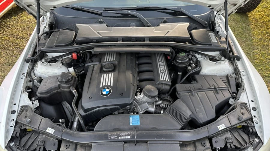 2011 BMW E93 3 Series Convertible - Image 13 of 15