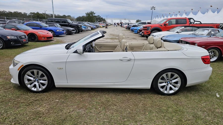 2011 BMW E93 3 Series Convertible - Image 5 of 15