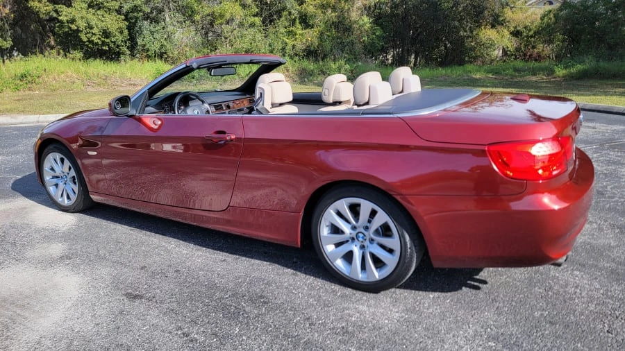 2011 BMW E93 3 Series Convertible - Image 13 of 24