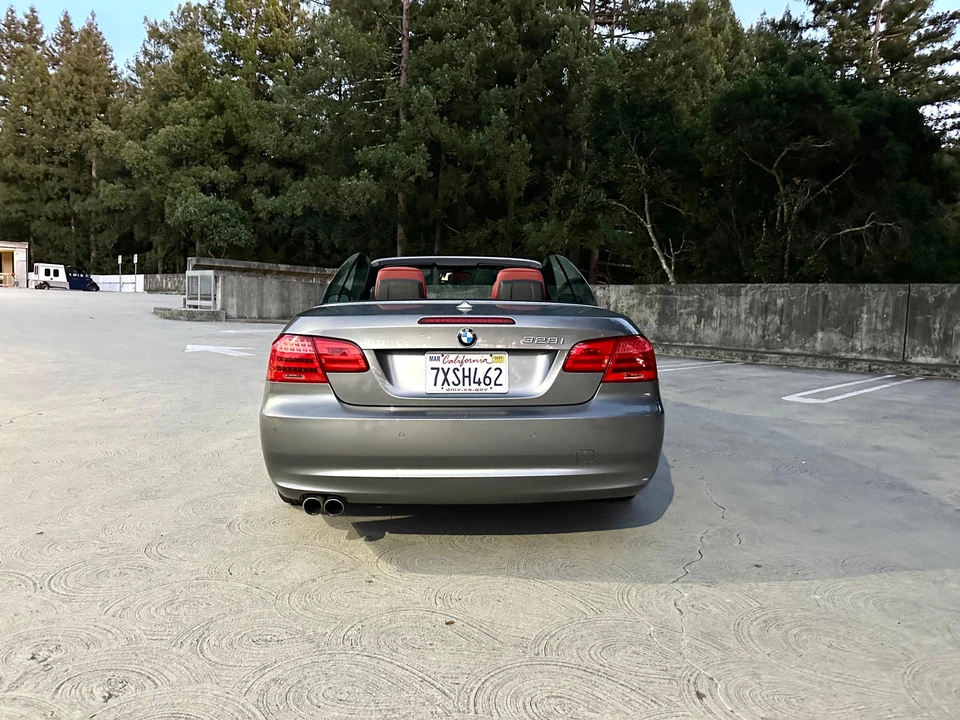 2011 BMW E93 3 Series Convertible - Image 7 of 31