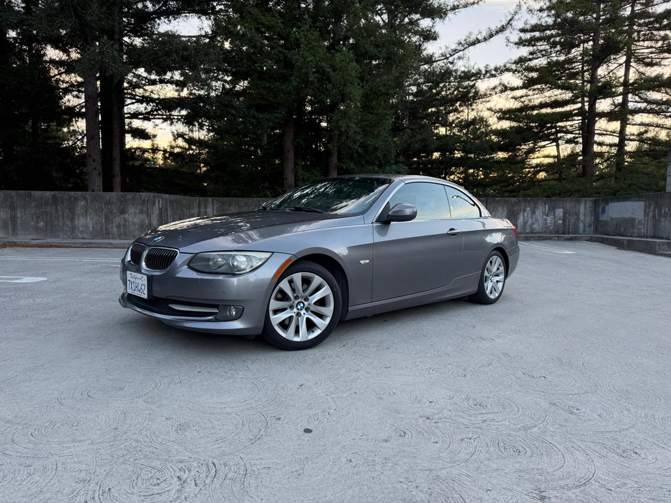 2011 BMW E93 3 Series Convertible - Image 12 of 31
