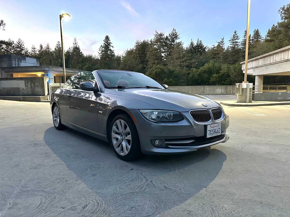 2011 BMW E93 3 Series Convertible - Image 9 of 31