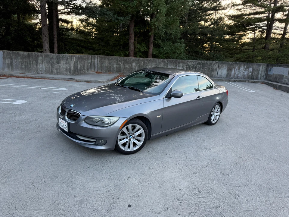 2011 BMW E93 3 Series Convertible - Image 13 of 31