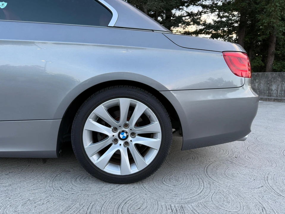 2011 BMW E93 3 Series Convertible - Image 29 of 31