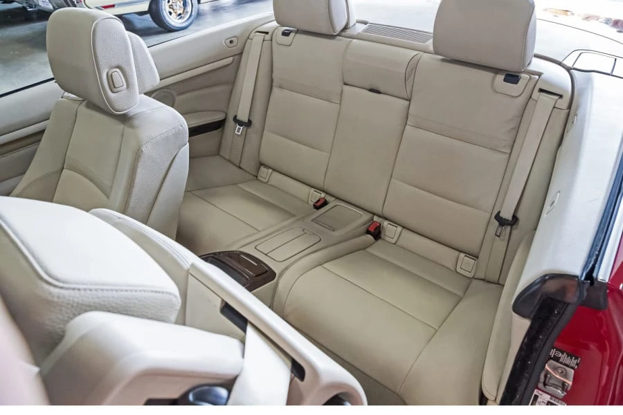 2011 BMW E93 3 Series Convertible - Image 5 of 8