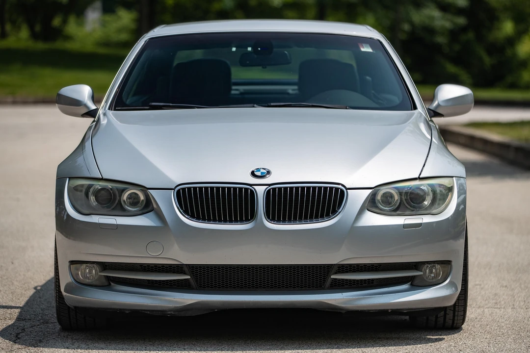 2011 BMW E93 3 Series Convertible - Image 2 of 31