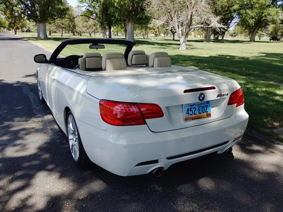 2011 BMW E93 3 Series Convertible - Image 14 of 31