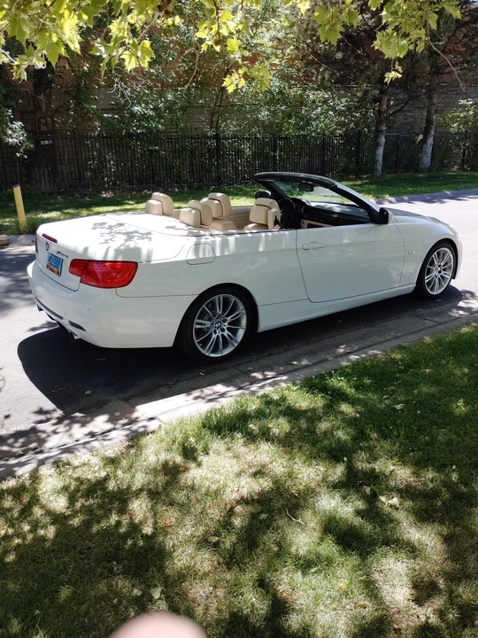 2011 BMW E93 3 Series Convertible - Image 17 of 31