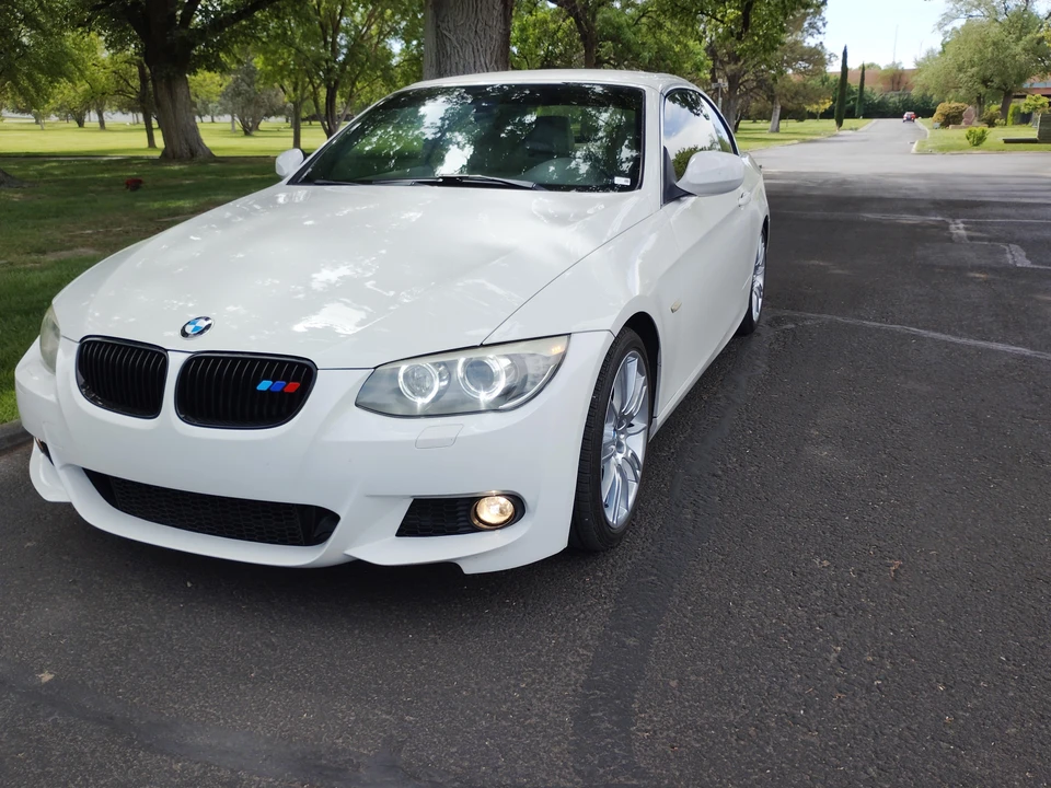 2011 BMW E93 3 Series Convertible - Image 23 of 31