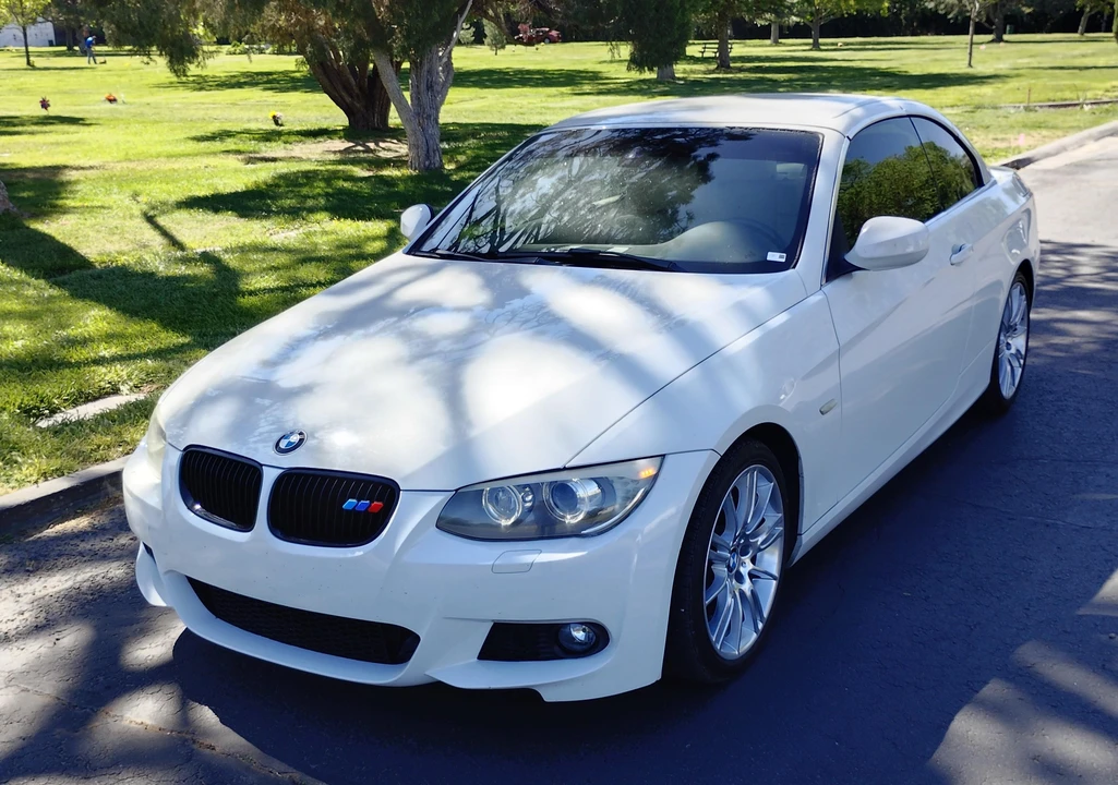 2011 BMW E93 3 Series Convertible - Image 24 of 31