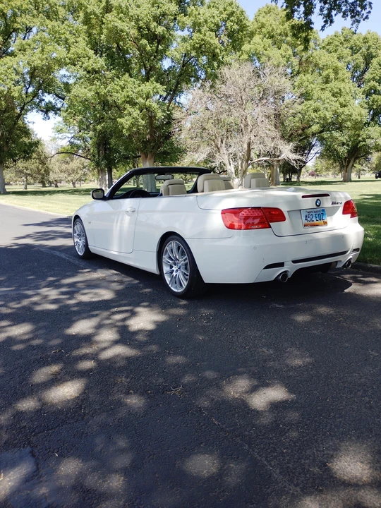 2011 BMW E93 3 Series Convertible - Image 13 of 31