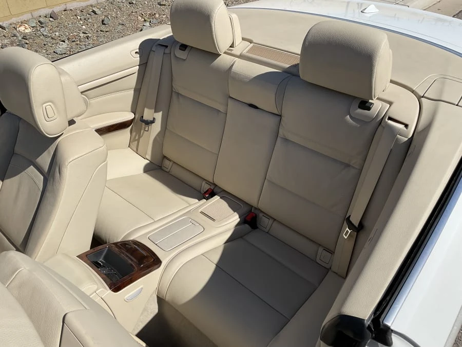 2011 BMW E93 3 Series Convertible - Image 9 of 11