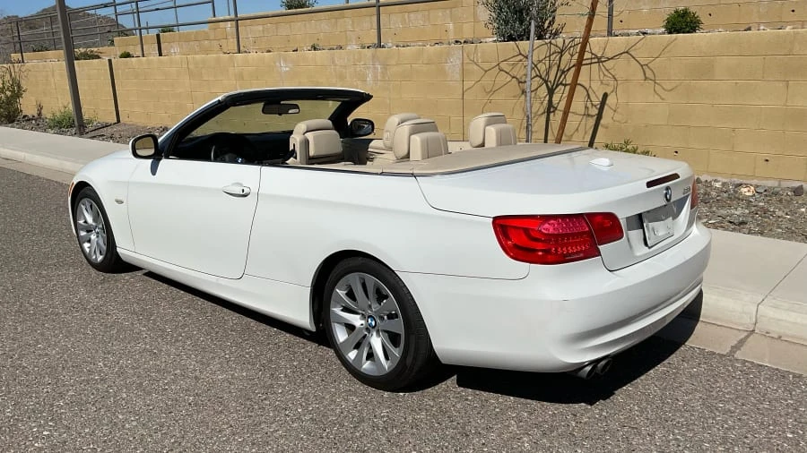2011 BMW E93 3 Series Convertible - Image 3 of 11
