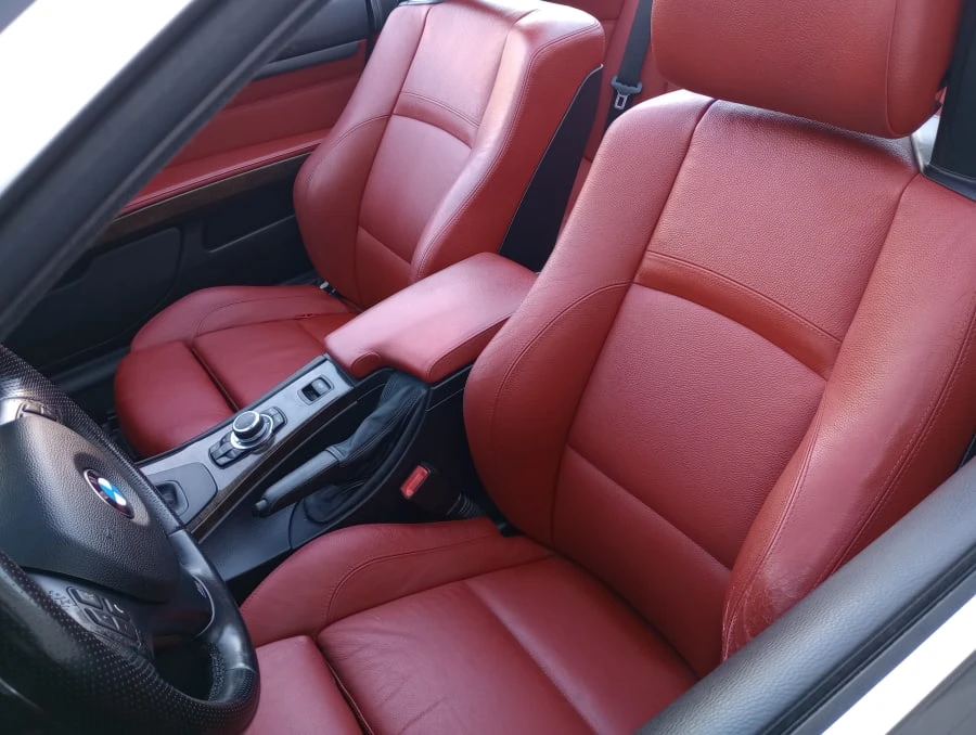 2011 BMW E93 3 Series Convertible - Image 12 of 15