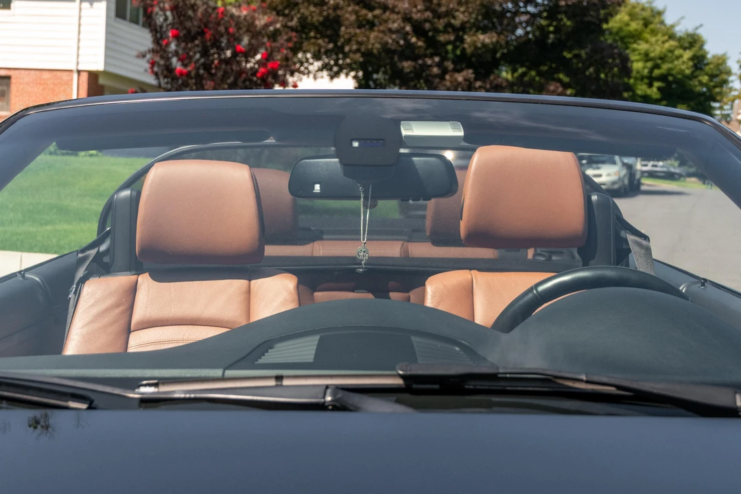 2011 BMW E93 3 Series Convertible - Image 26 of 31