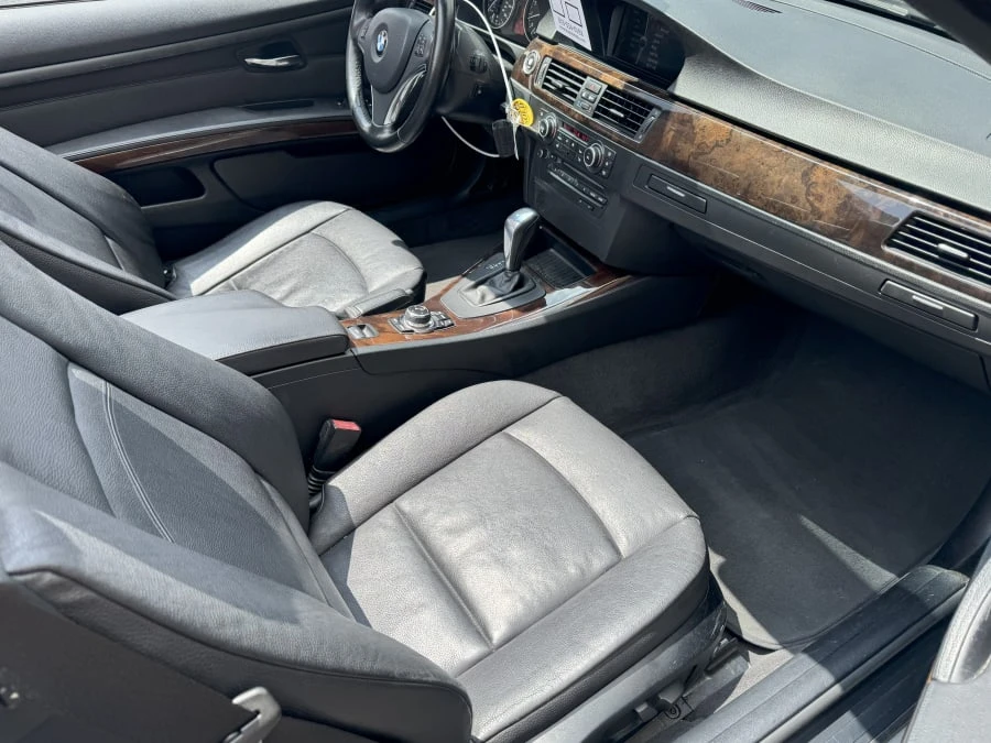 2011 BMW E93 3 Series Convertible - Image 8 of 12