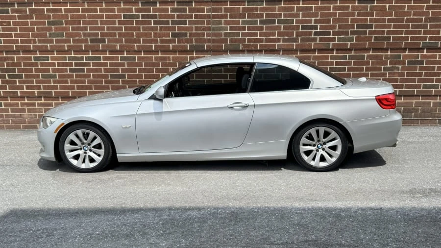 2011 BMW E93 3 Series Convertible - Image 5 of 12