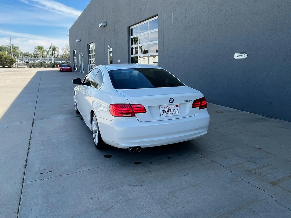 2011 BMW E92 3 Series Coupe - Image 15 of 31