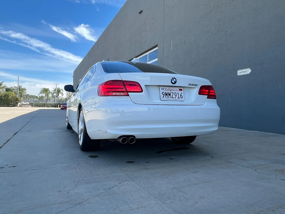 2011 BMW E92 3 Series Coupe - Image 16 of 31