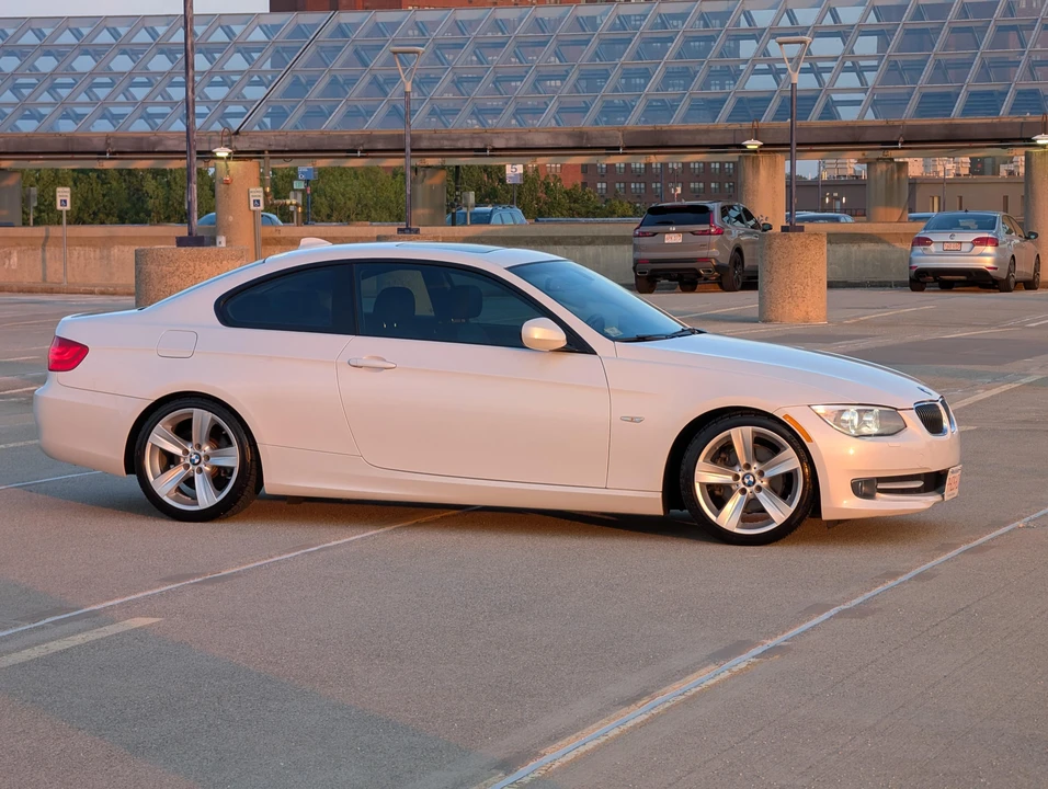 2011 BMW E92 3 Series Coupe - Image 13 of 31