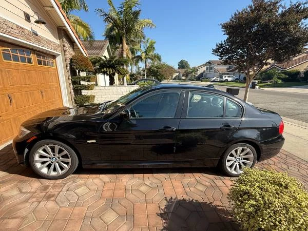 2011 BMW E90 3 Series Sedan - Image 3 of 6