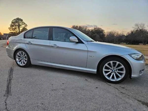 2011 BMW E90 3 Series Sedan - Image 3 of 13