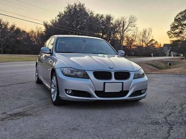 2011 BMW E90 3 Series Sedan - Image 4 of 13