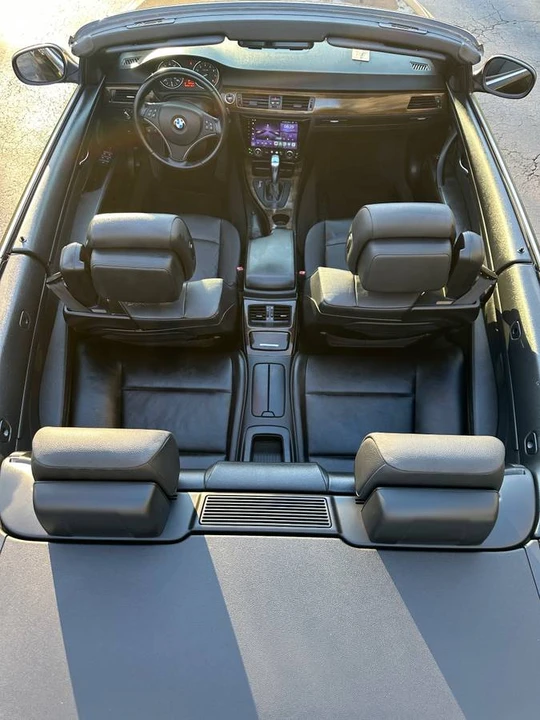2011 BMW E93 3 Series Convertible - Image 9 of 13
